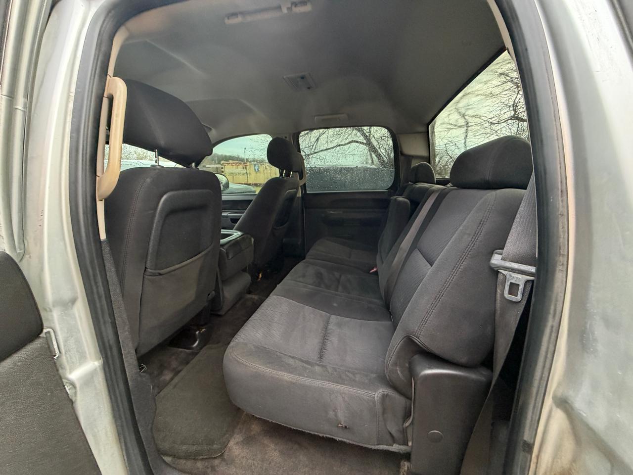 Chevrolet Silverado 1500 LS Crew Cab 4WD 2010