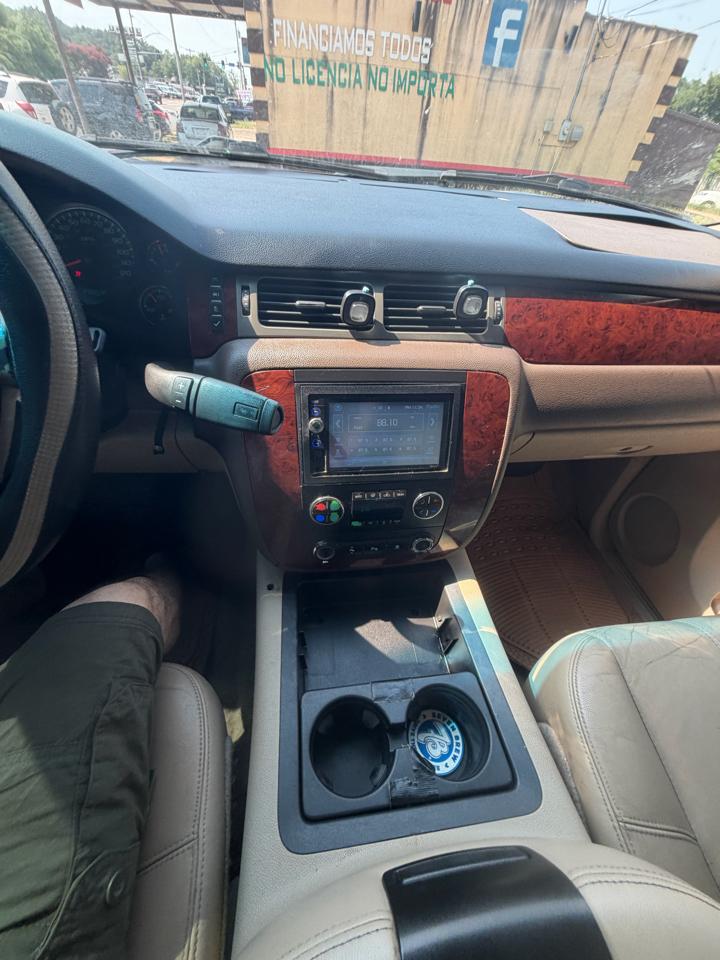 Chevrolet Tahoe LT 4WD 2010