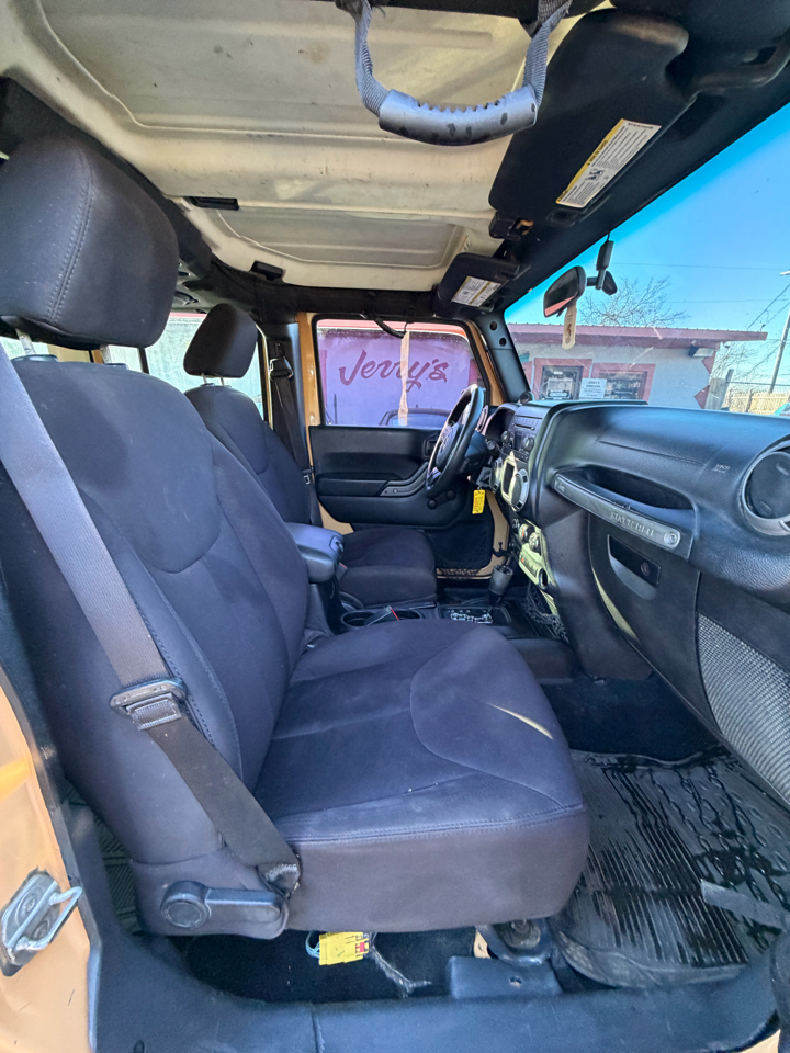 Jeep Wrangler Unlimited Sport 4WD 2013