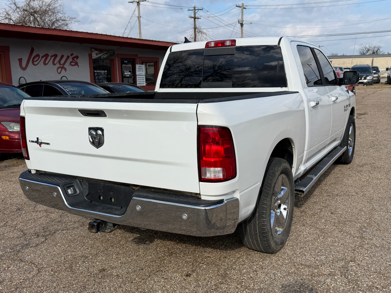 RAM 1500 SLT Crew Cab SWB 2WD 2015