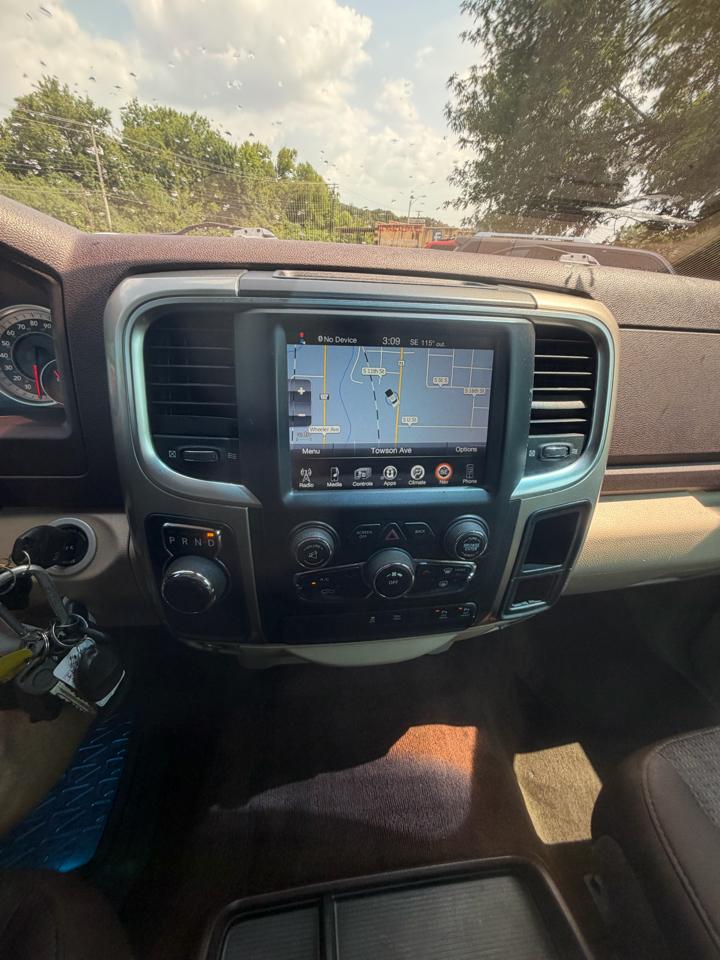 RAM 1500 SLT Crew Cab SWB 2WD 2015