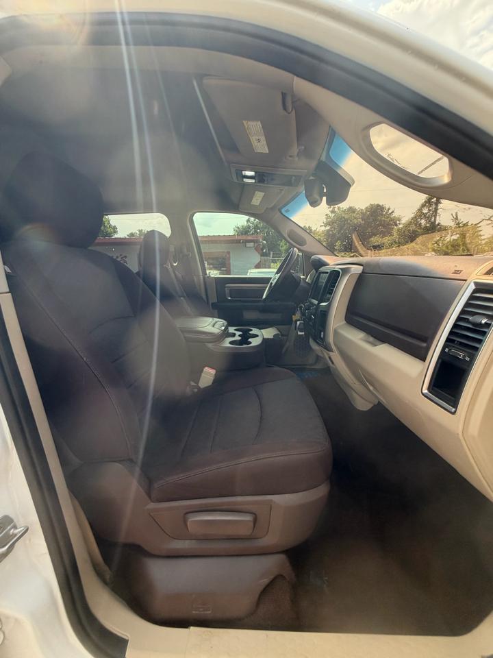 RAM 1500 SLT Crew Cab SWB 2WD 2015