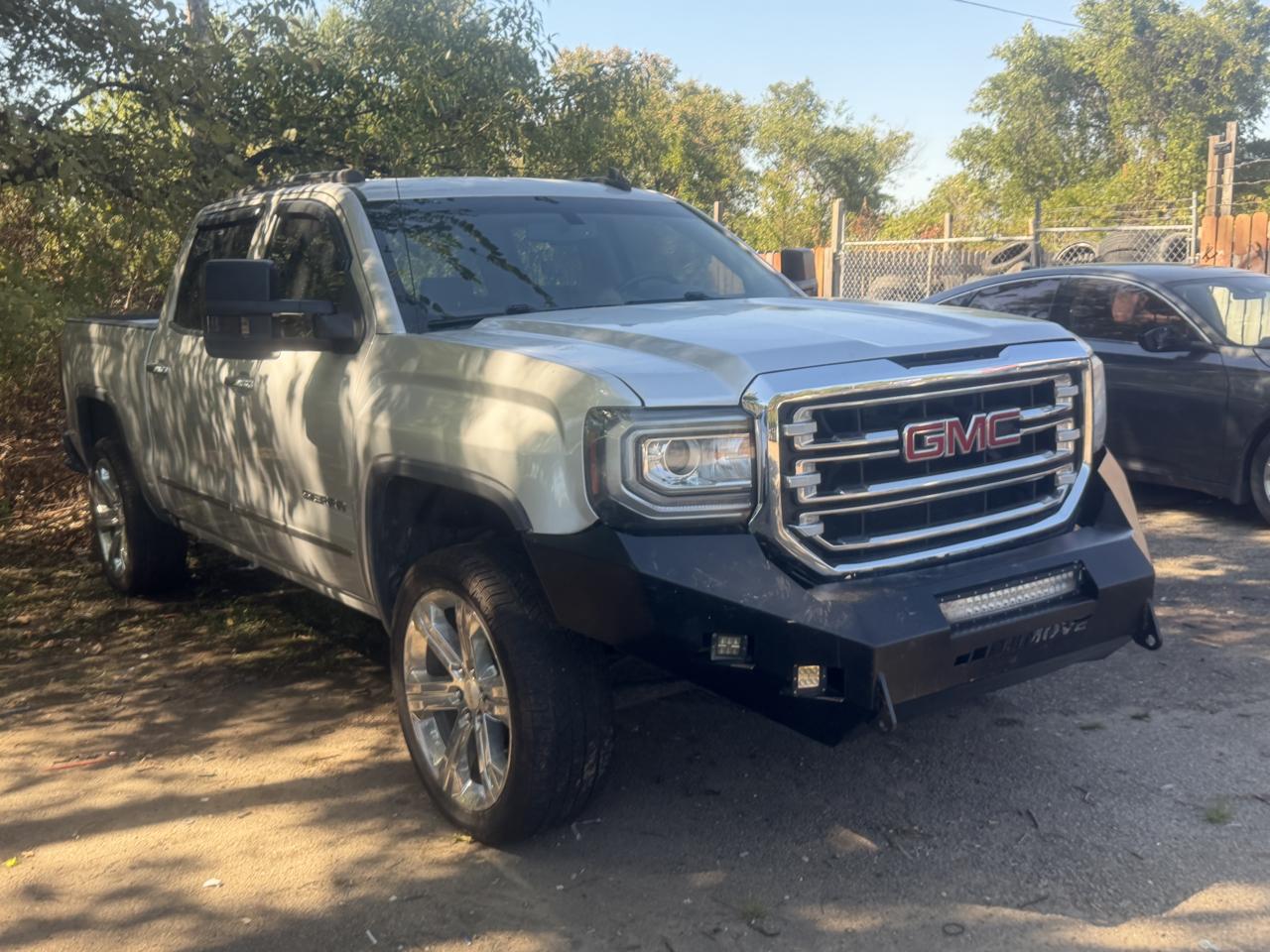 GMC Sierra 1500 SLT Crew Cab Long Box 4WD 2016