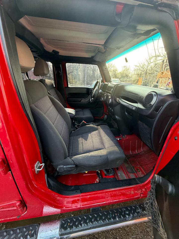 Jeep Wrangler Unlimited Sport 4WD 2011