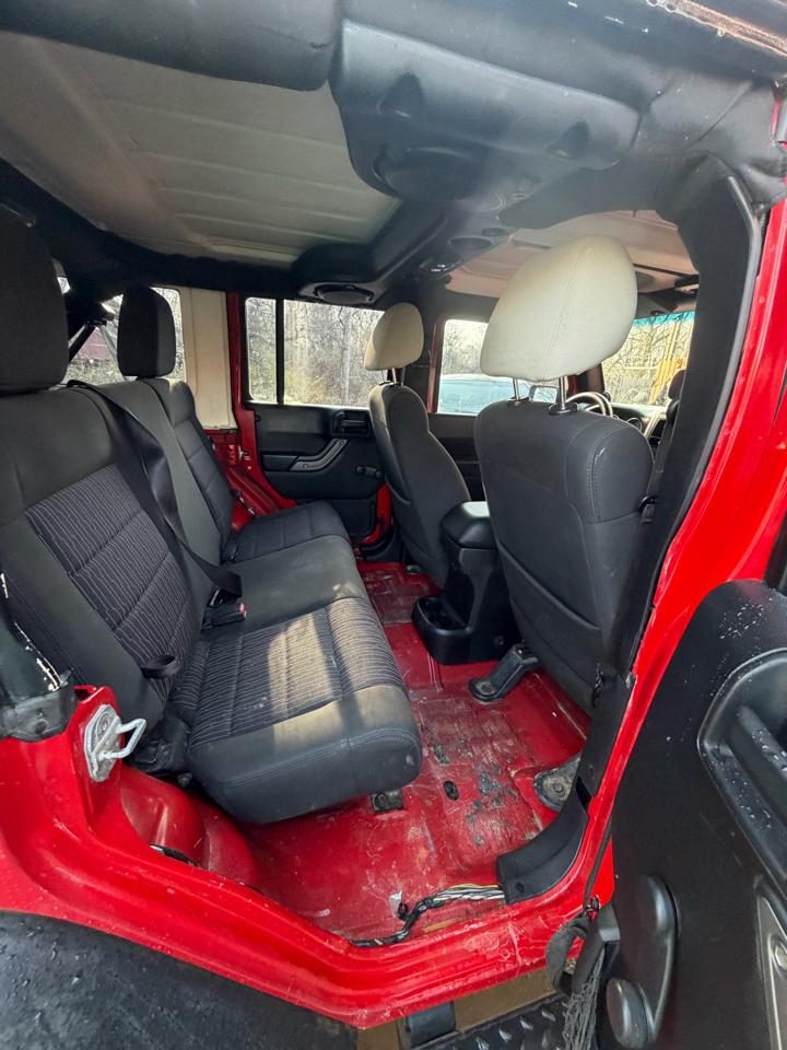 Jeep Wrangler Unlimited Sport 4WD 2011