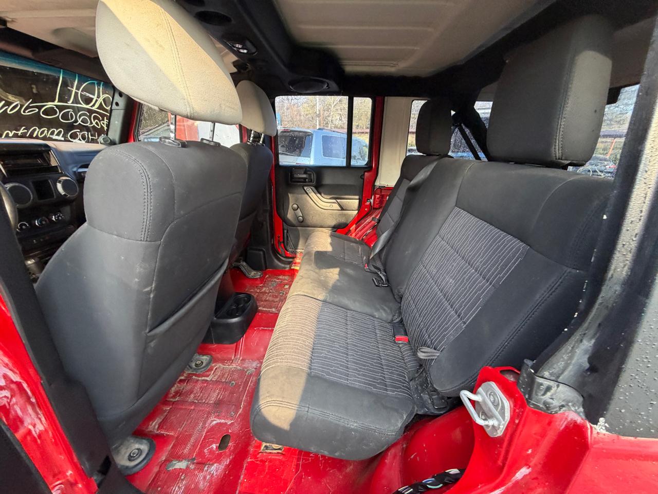 Jeep Wrangler Unlimited Sport 4WD 2011