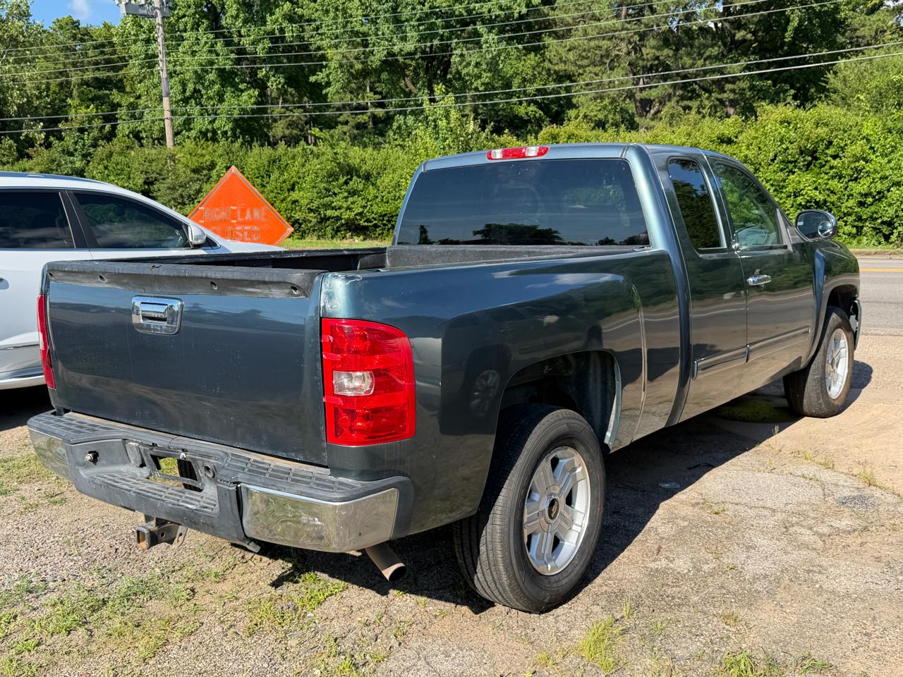 Chevrolet Silverado 1500 LS Extended Cab 2WD 2012
