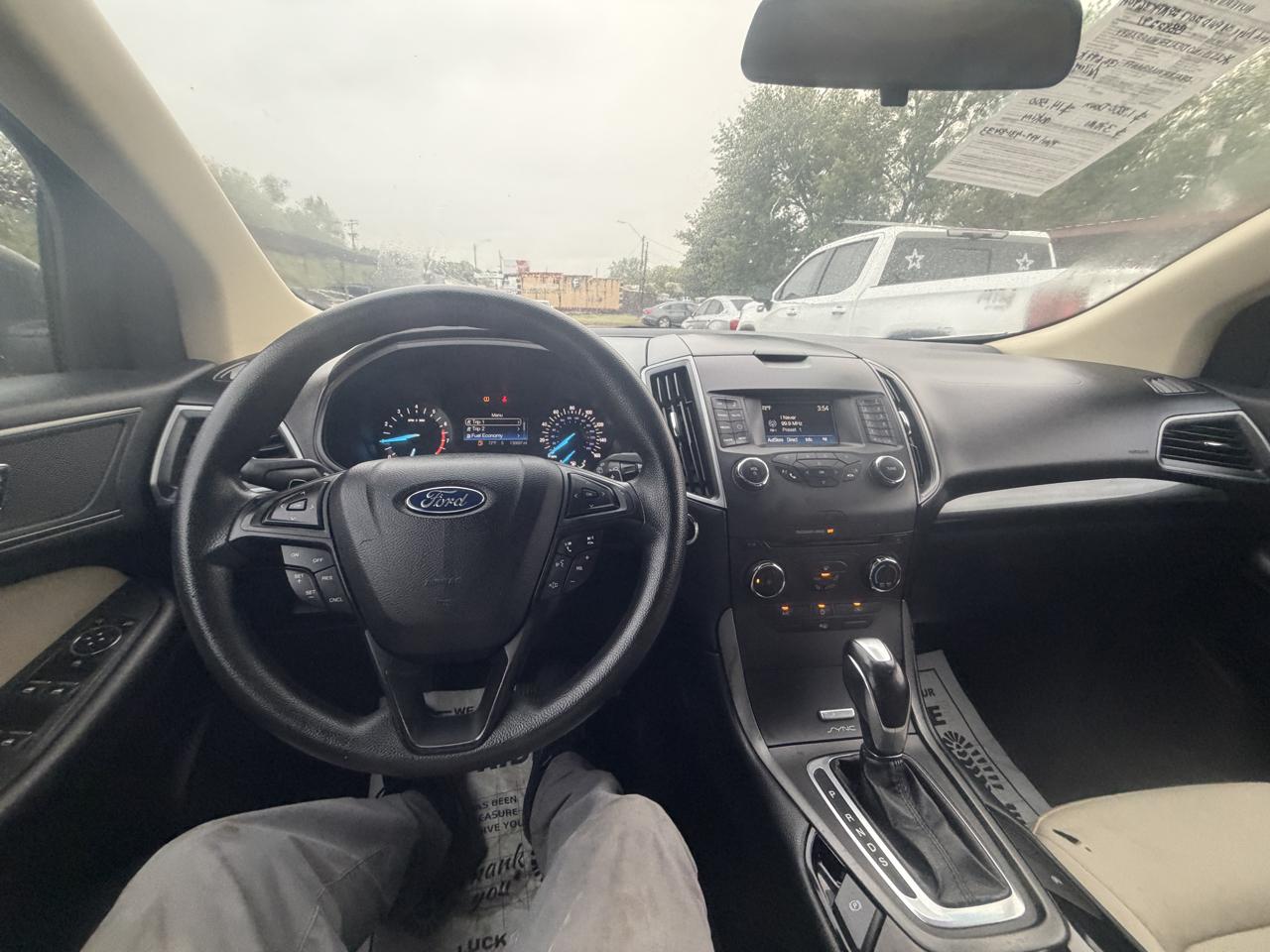 Ford Edge SE FWD 2017