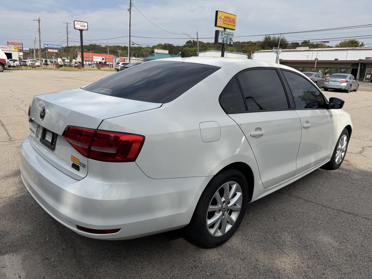Volkswagen Jetta SE 6A 2015