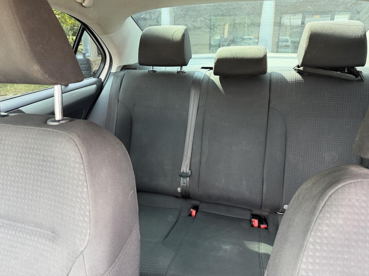 Volkswagen Jetta SE 6A 2015