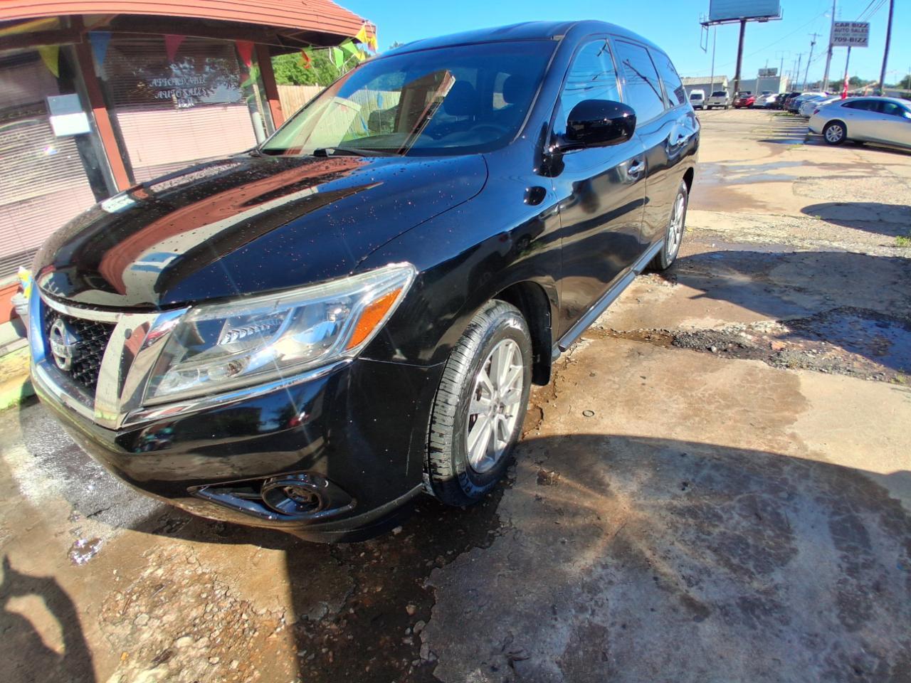 2014 Nissan Pathfinder SL 2WD
