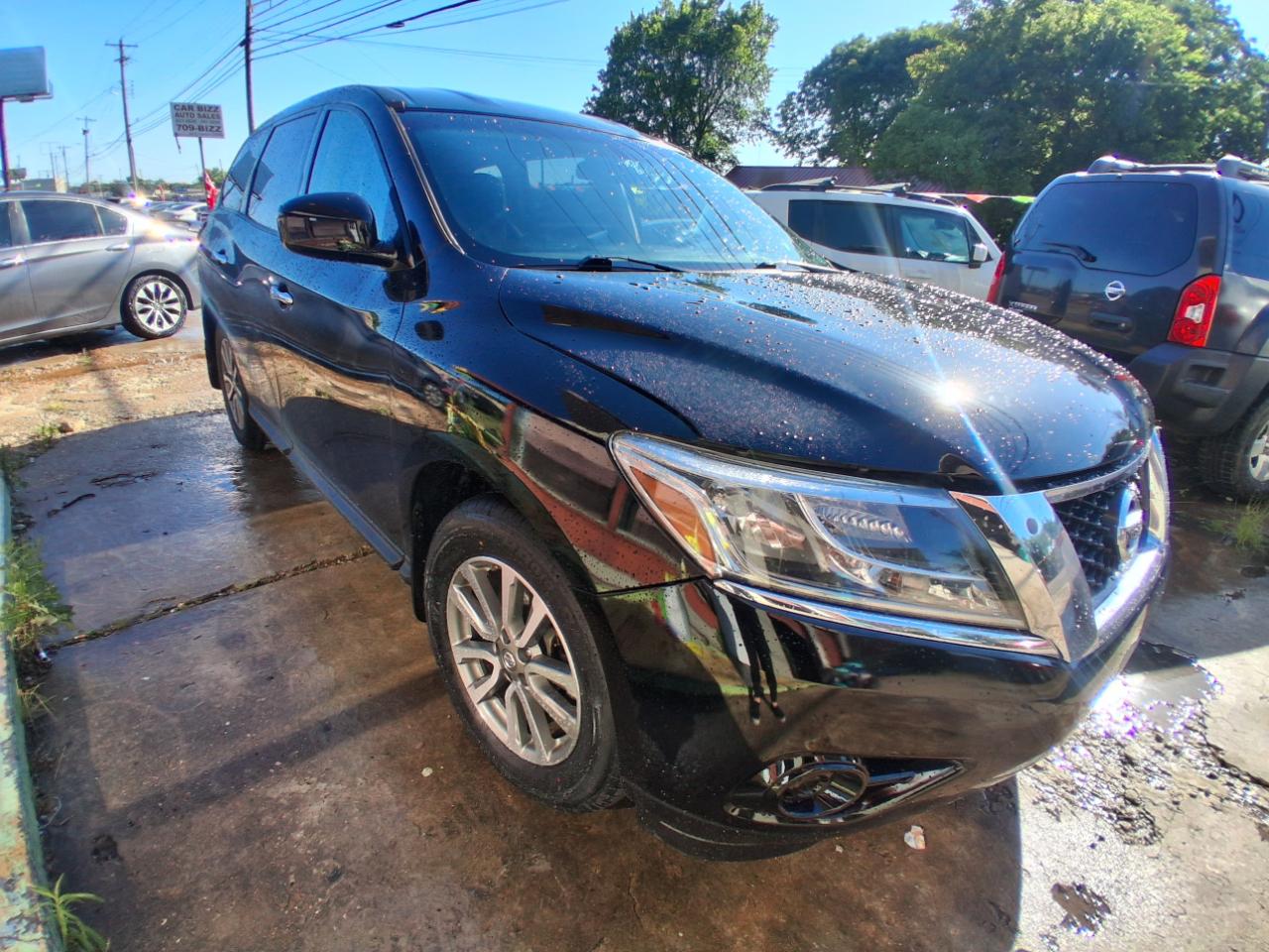 Nissan Pathfinder SL 2WD 2014