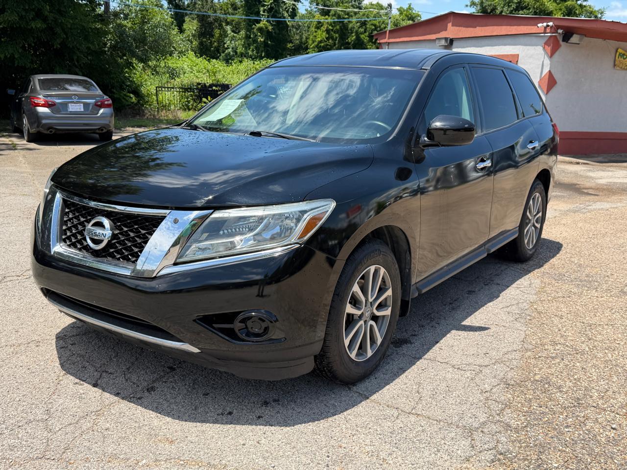 Nissan Pathfinder SL 2WD 2014