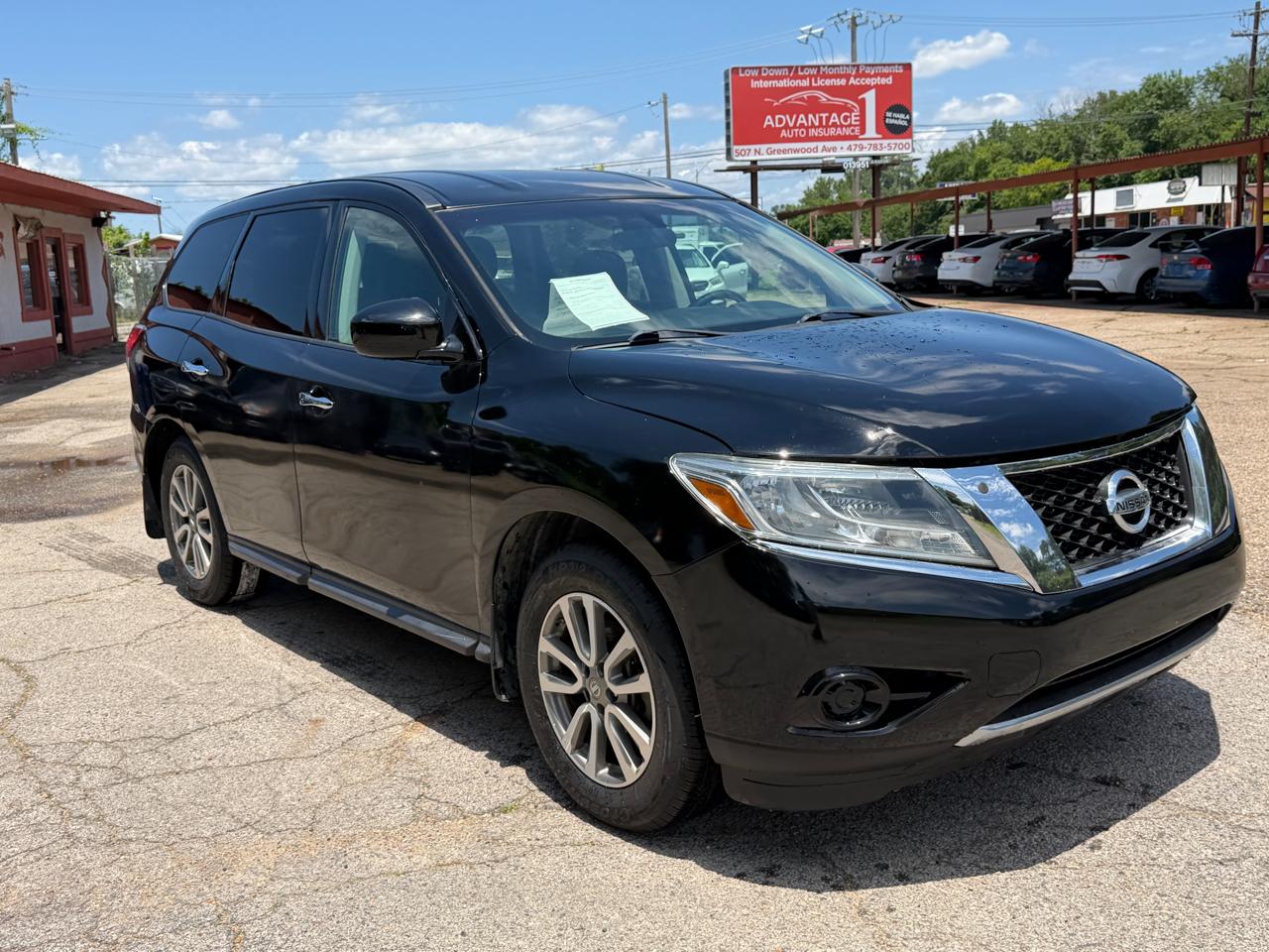 Nissan Pathfinder SL 2WD 2014