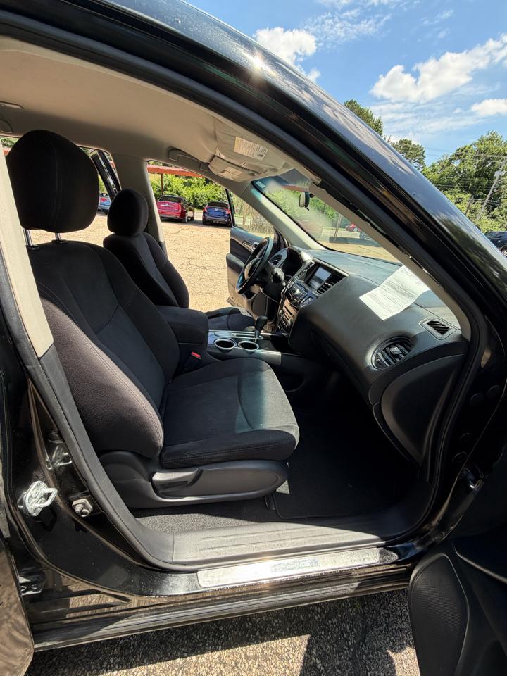 Nissan Pathfinder SL 2WD 2014