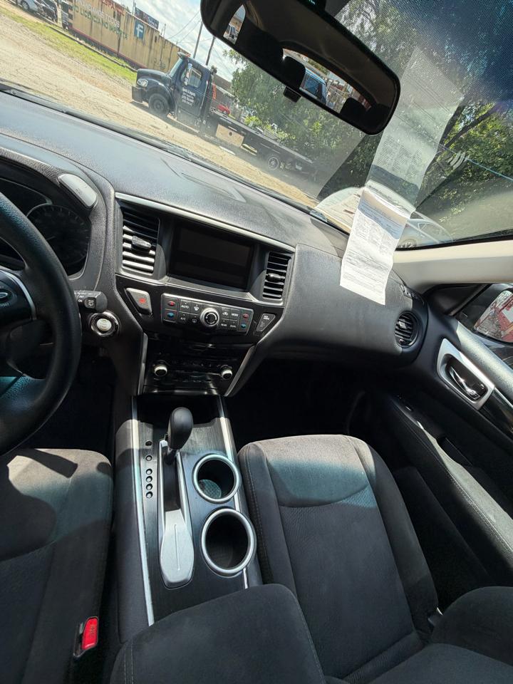 Nissan Pathfinder SL 2WD 2014