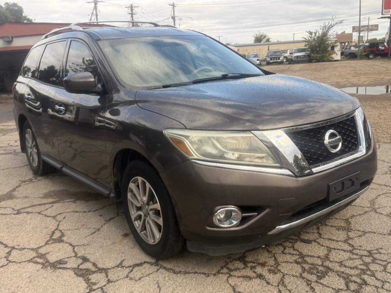 2015 Nissan Pathfinder SV 2WD