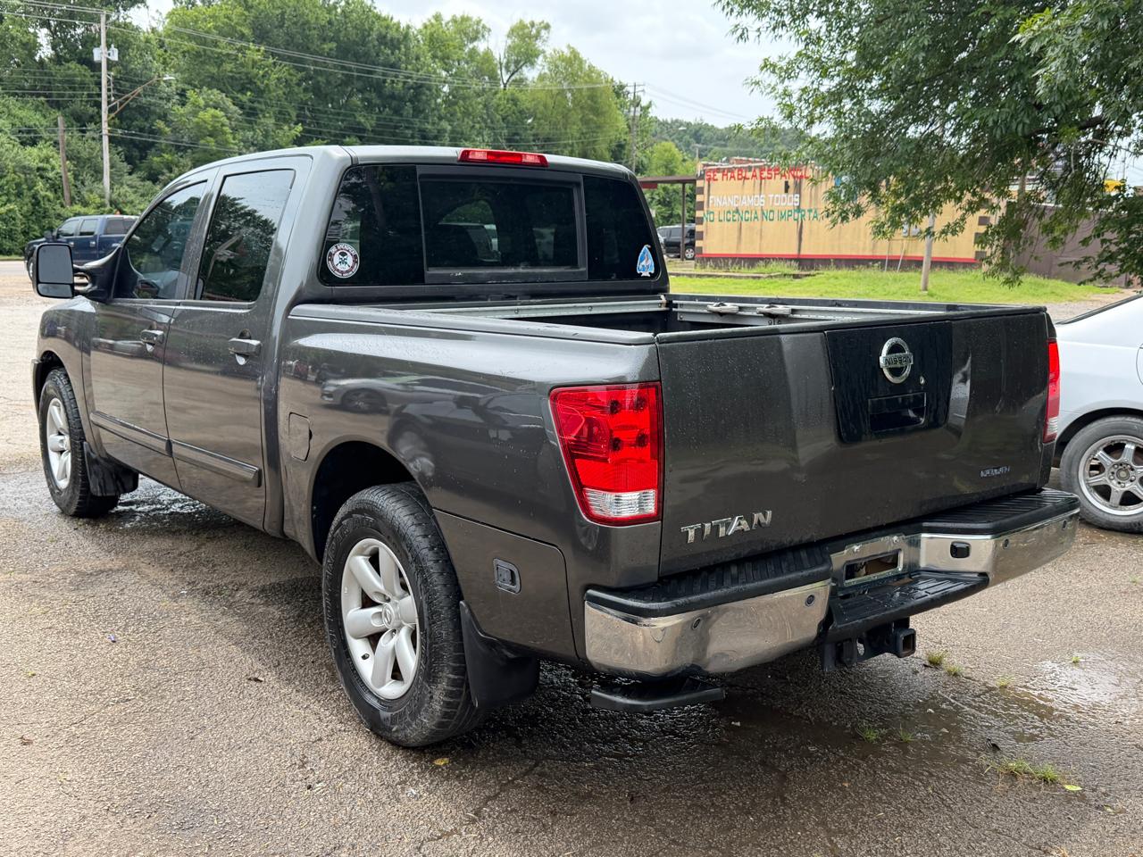 Nissan Titan S Crew Cab 2WD 2012