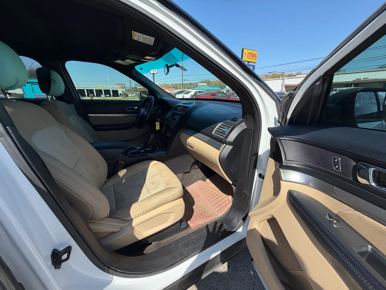 Ford Explorer Base FWD 2016