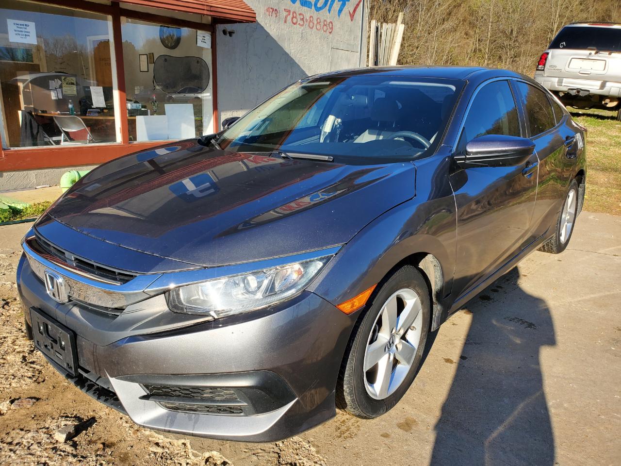 Honda Civic LX Sedan CVT 2017