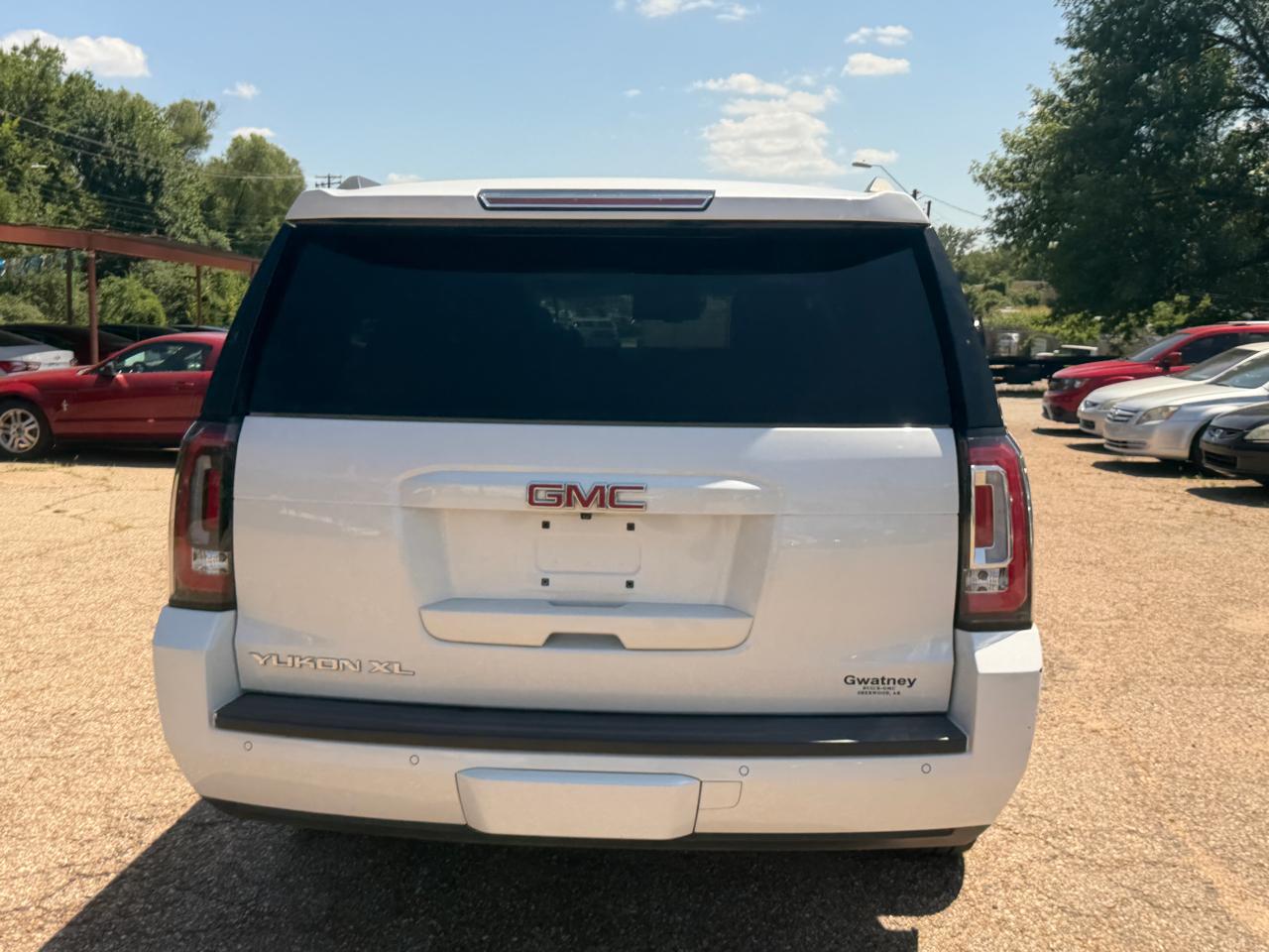 GMC Yukon XL SLT 4WD 2016