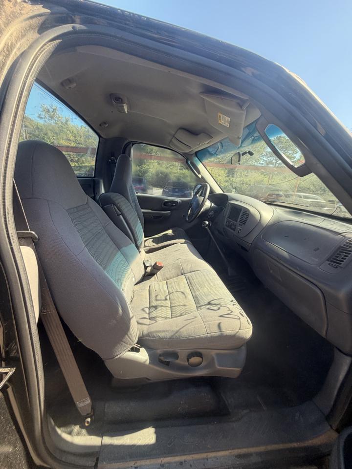 Ford F-150 XL Flareside 2WD 2003
