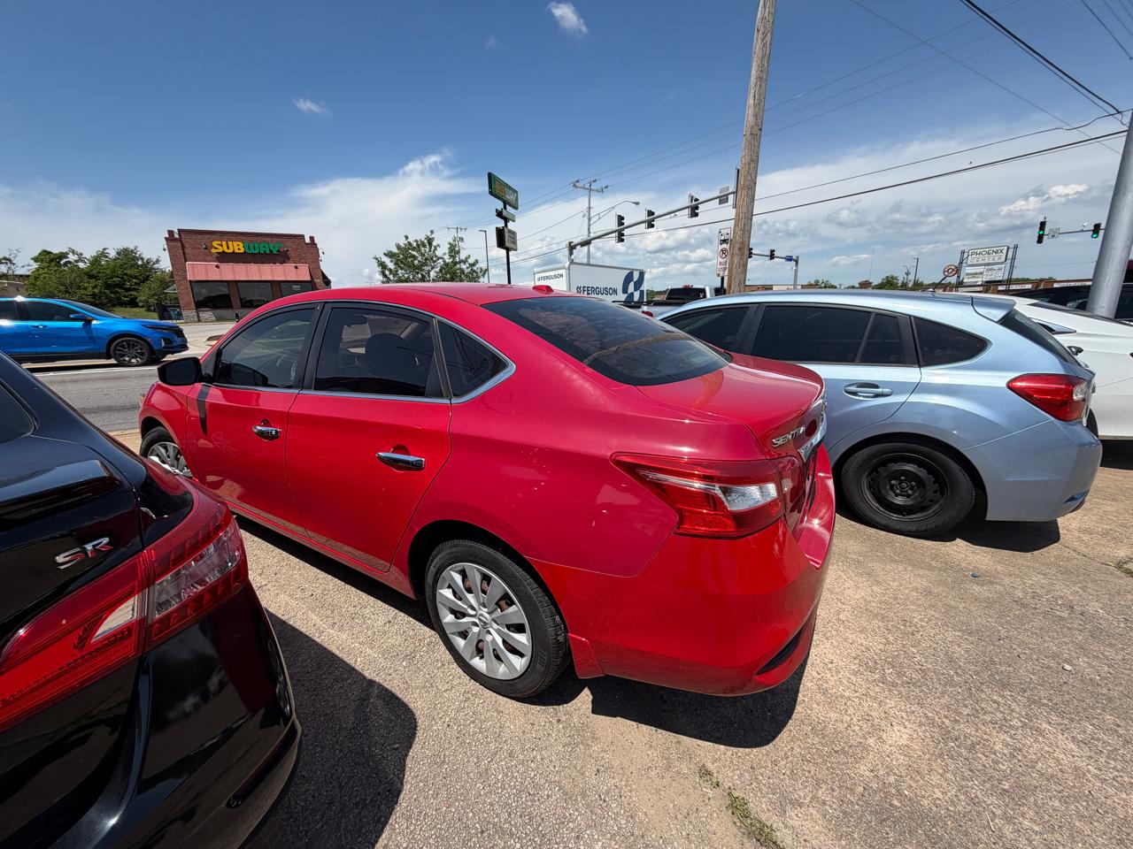 Nissan Sentra S 6MT 2017