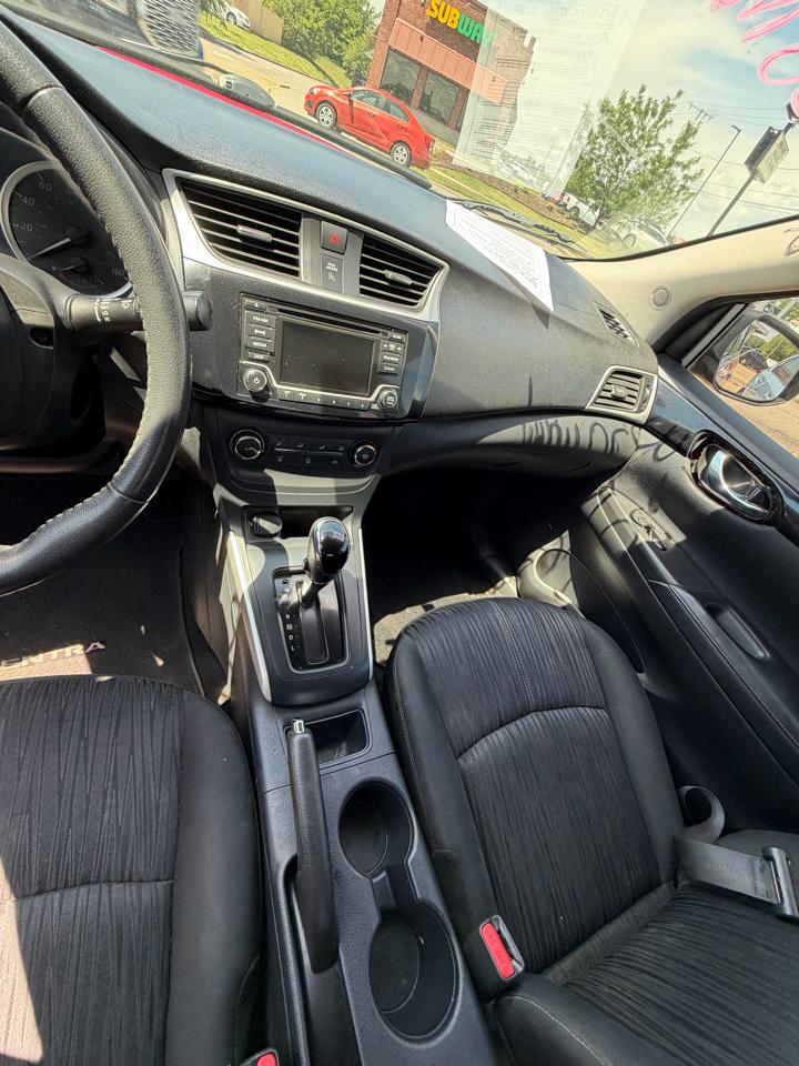 Nissan Sentra S 6MT 2017