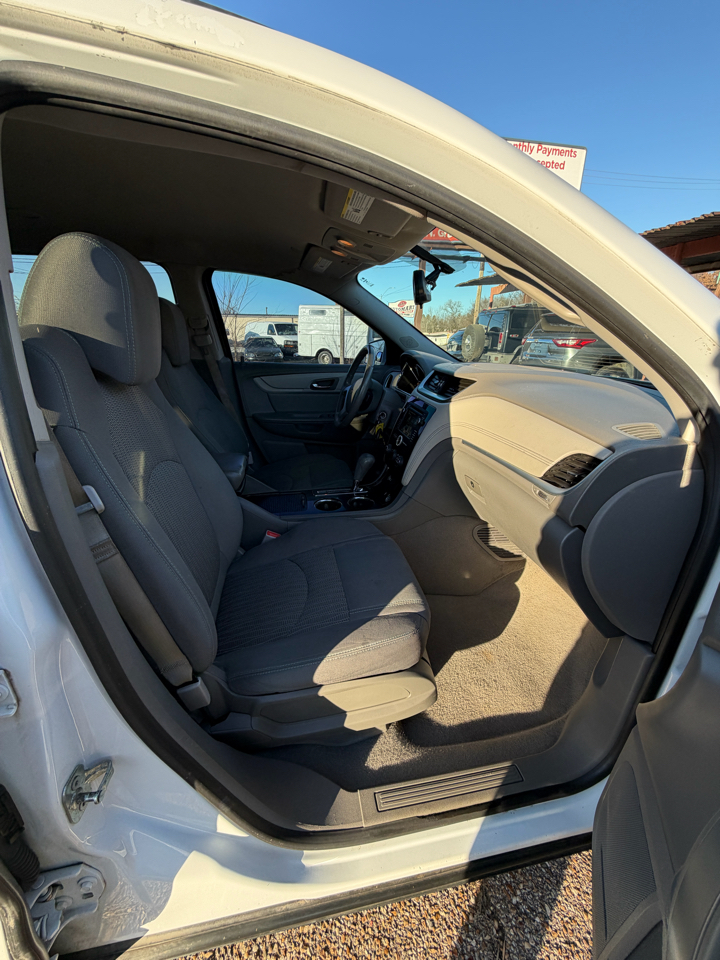 Chevrolet Traverse FWD 4dr LT w/1LT 2017