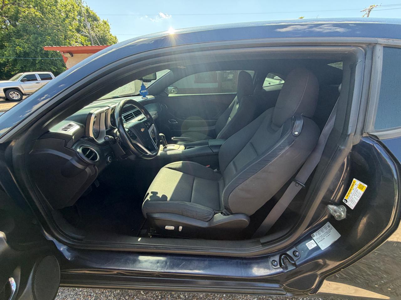 Chevrolet Camaro 2dr Cpe 1LT 2012