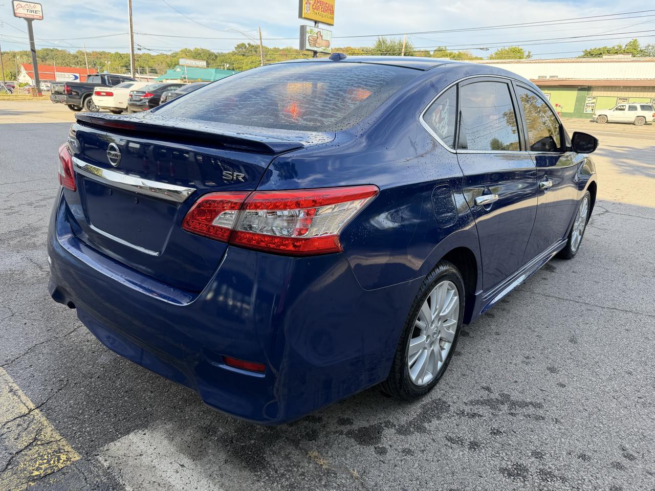 Nissan Sentra 4dr Sdn I4 CVT SR 2015