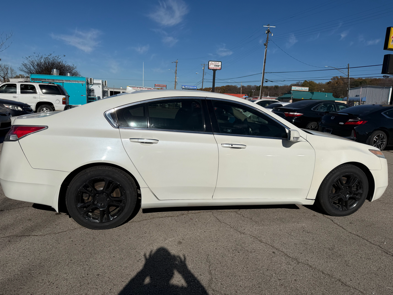 Acura TL 4dr Sdn 2WD Tech 2010