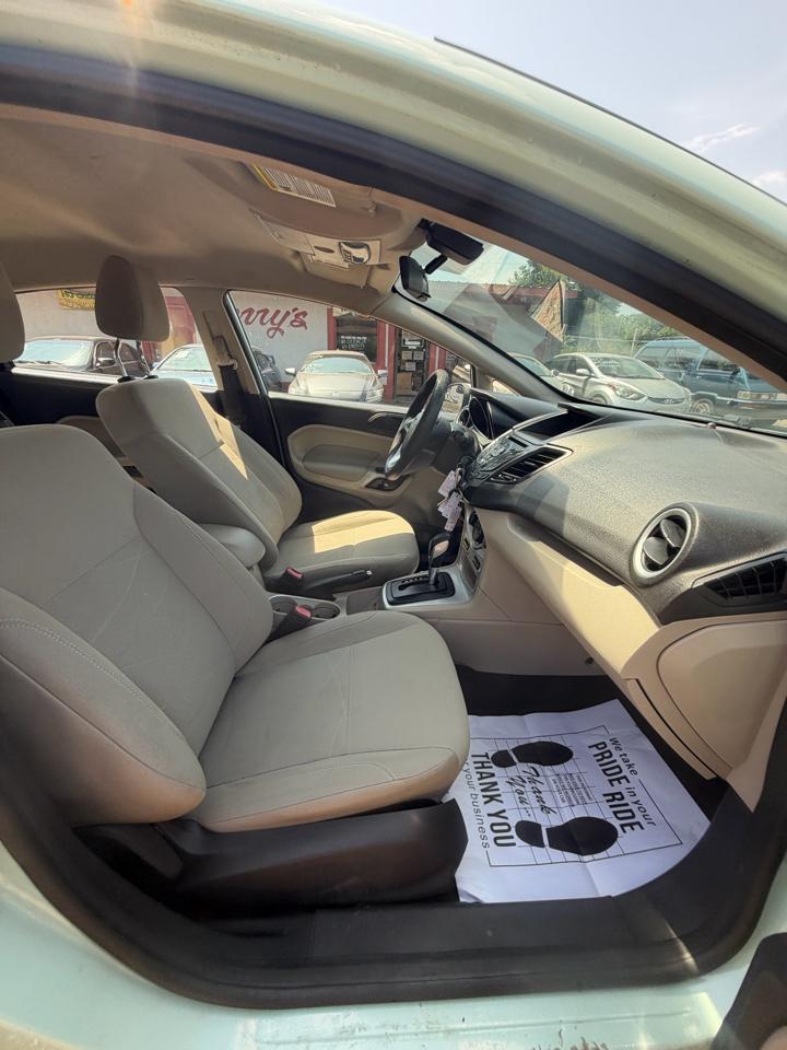 Ford Fiesta SE Sedan 2018