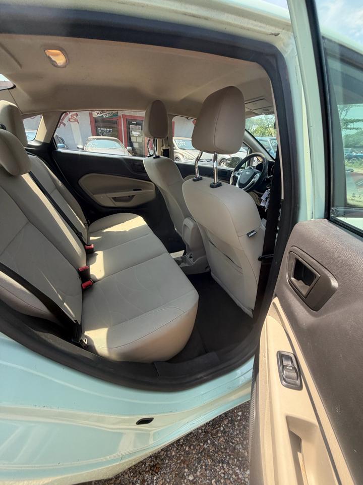 Ford Fiesta SE Sedan 2018