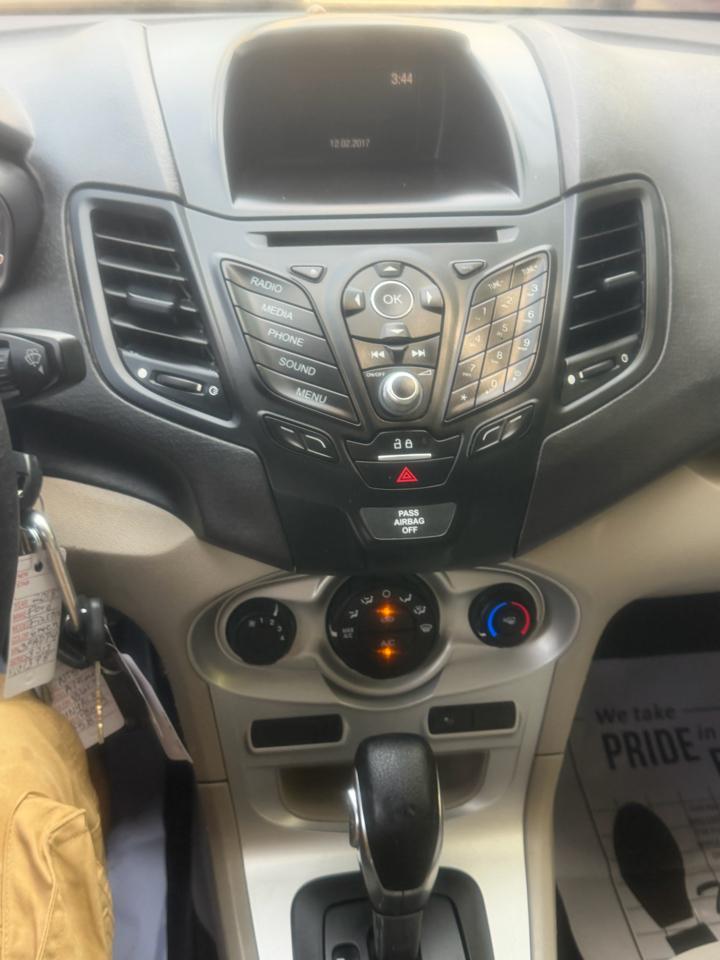 Ford Fiesta SE Sedan 2018