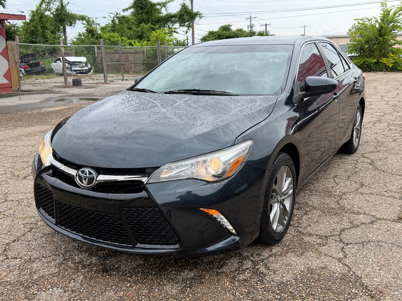 Toyota Camry XLE Auto (Natl) 2017