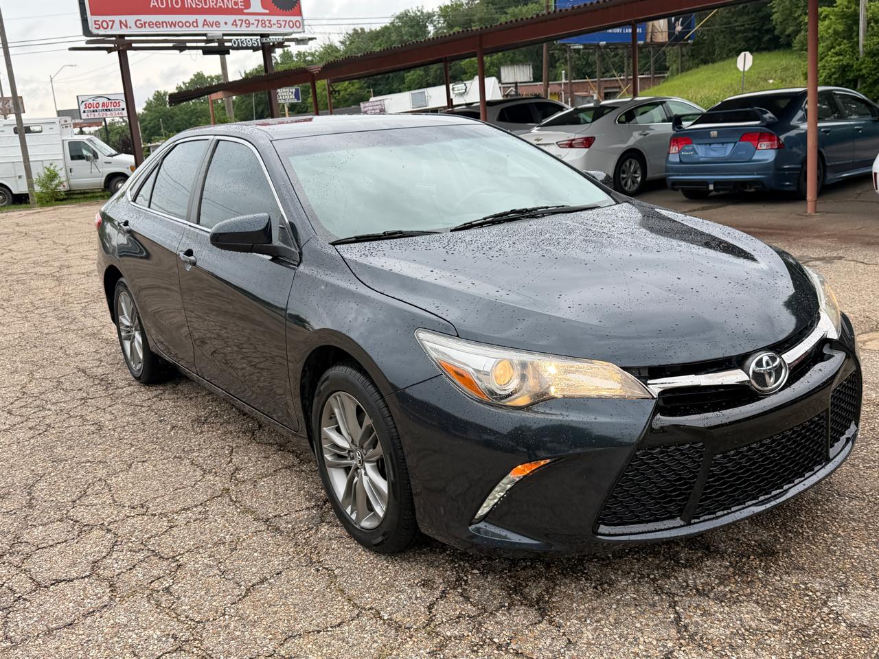 Toyota Camry XLE Auto (Natl) 2017