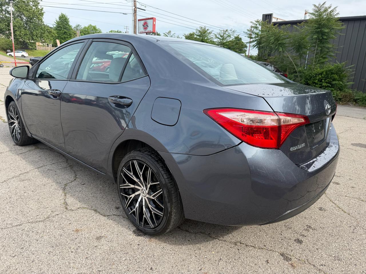 Toyota Corolla XLE CVT (Natl) 2019