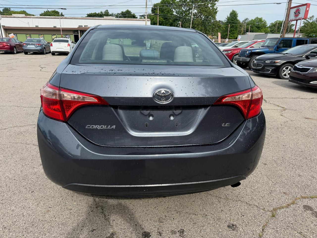 Toyota Corolla XLE CVT (Natl) 2019