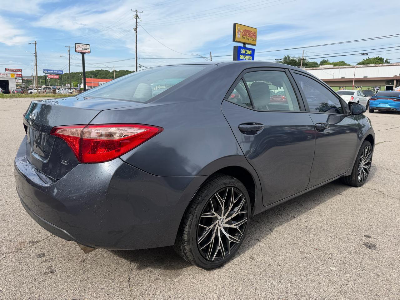 Toyota Corolla XLE CVT (Natl) 2019