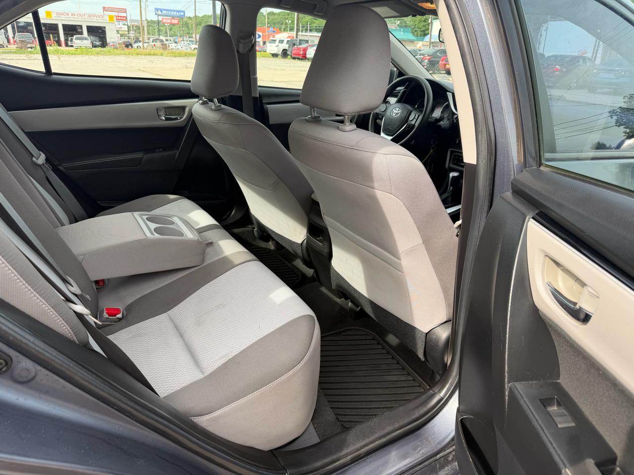 Toyota Corolla XLE CVT (Natl) 2019