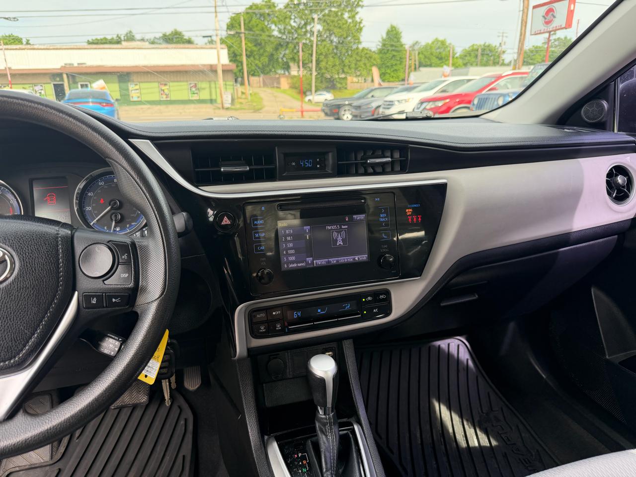 Toyota Corolla XLE CVT (Natl) 2019