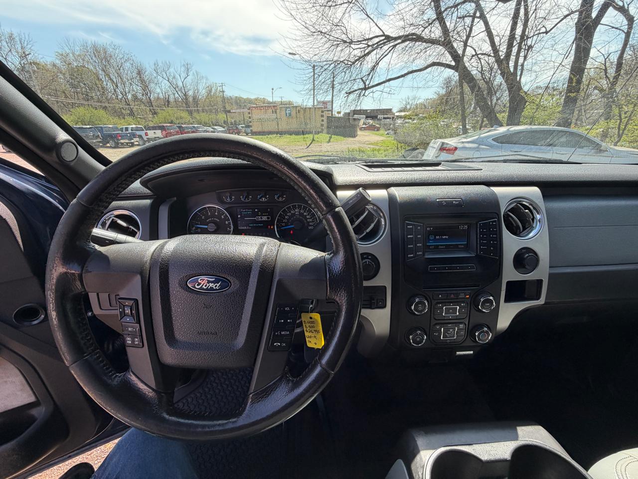 Ford F-150 2WD SuperCrew 145" Platinum 2014