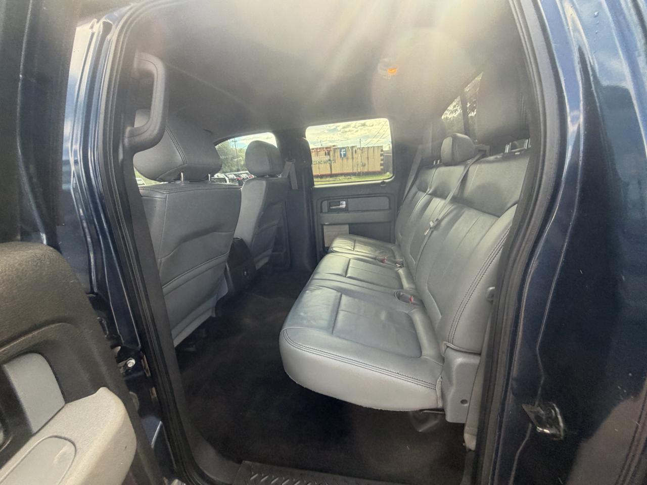 Ford F-150 2WD SuperCrew 145" Platinum 2014