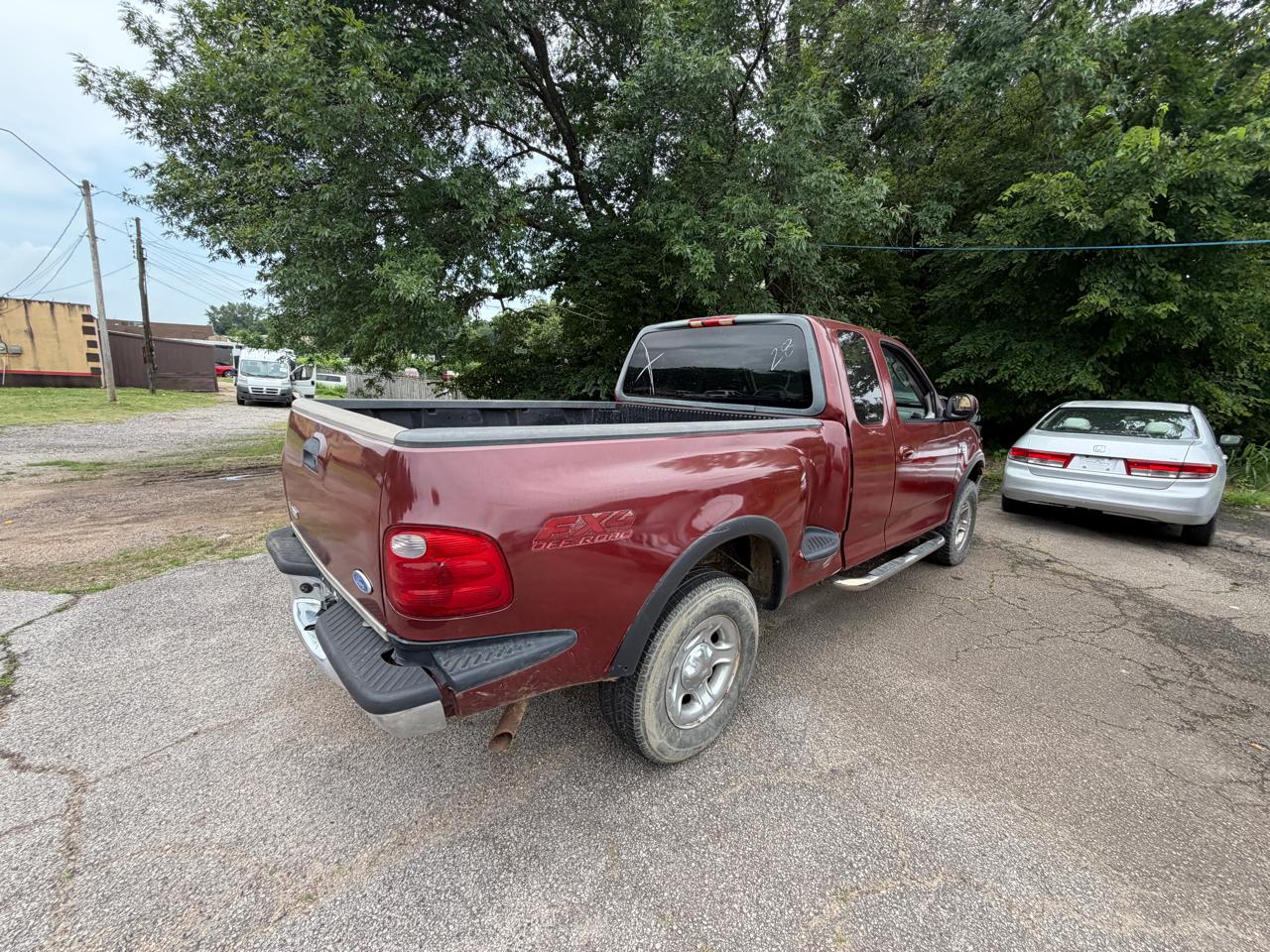 Ford F-150 Supercab Flareside 139" Lariat 4WD 2002