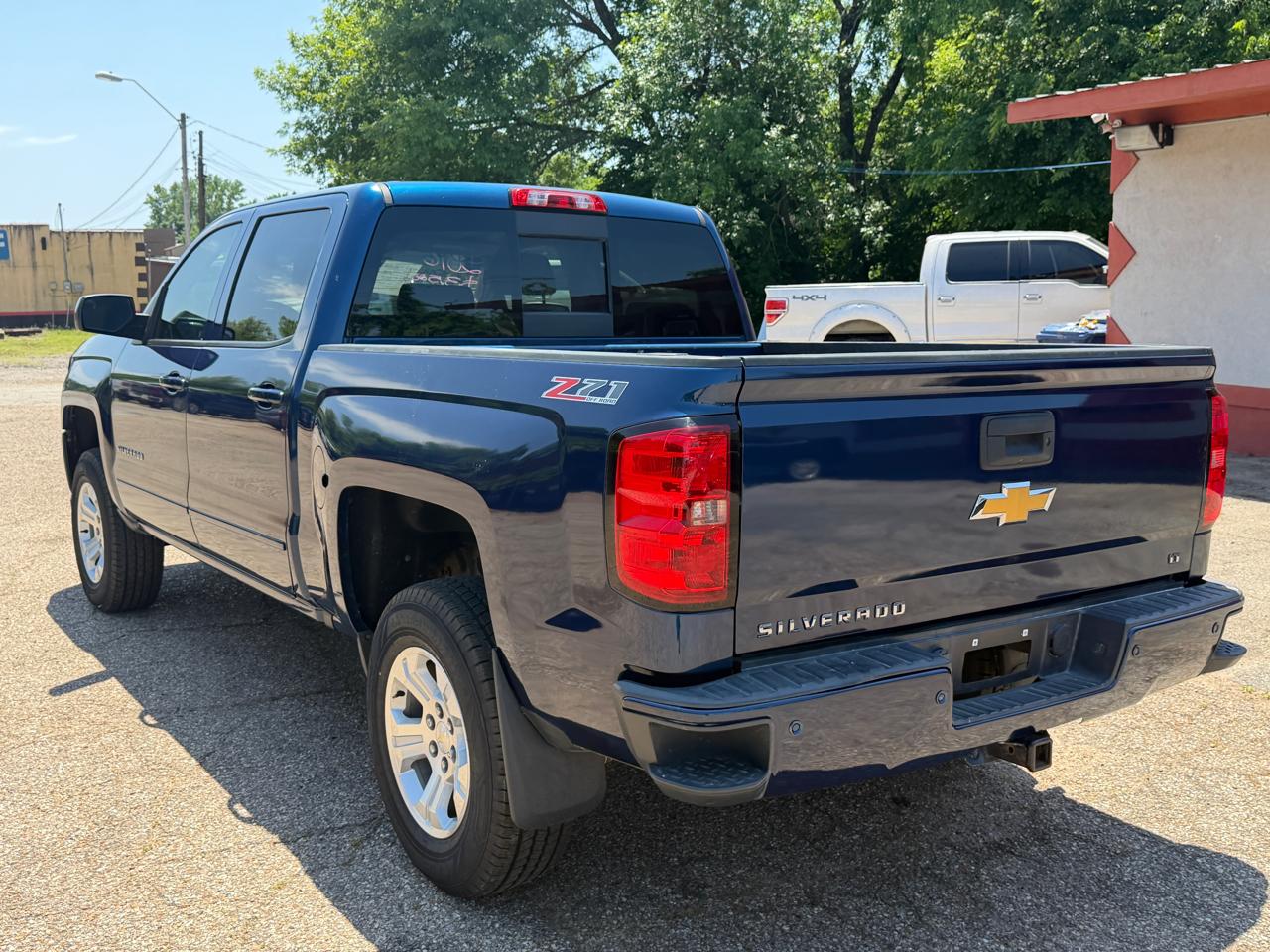 Chevrolet Silverado 1500 4WD Crew Cab 143.5" LT w/2LT 2016
