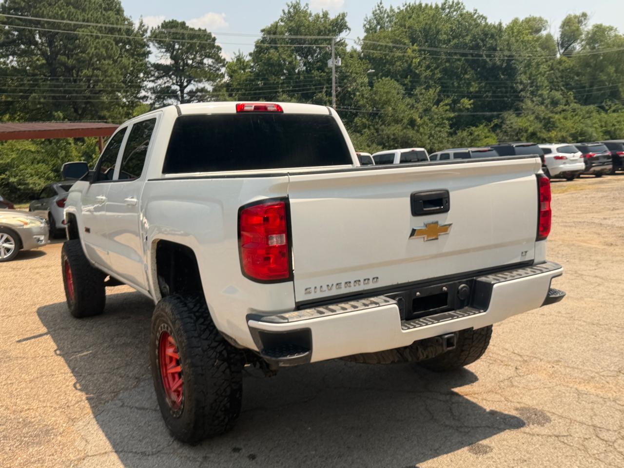 Chevrolet Silverado 1500 4WD Crew Cab 143.5" LT w/2LT 2017