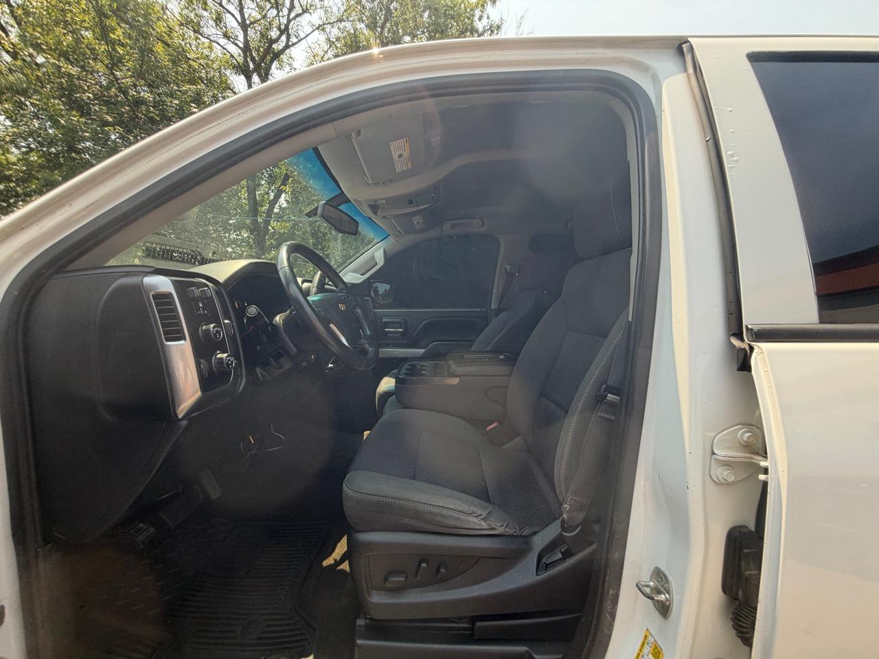 Chevrolet Silverado 1500 4WD Crew Cab 143.5" LT w/2LT 2017