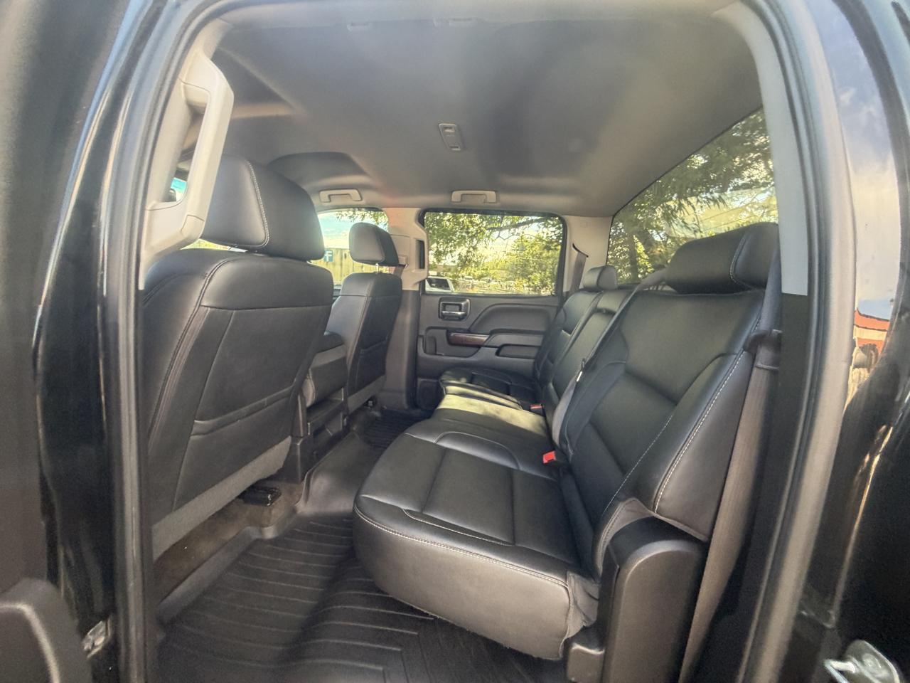 GMC Sierra 1500 4WD Crew Cab 143.5" SLT 2017