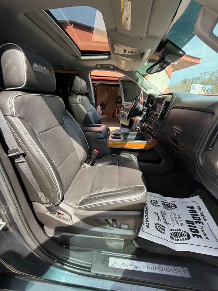 Chevrolet Silverado 1500 2WD Crew Cab 143.5" High Country 2017